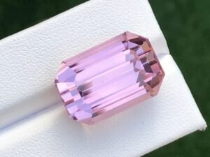 orange pink Kunzite emerald cut 32.53 CT