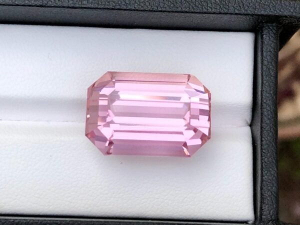 orange pink Kunzite emerald cut 32.53 CT