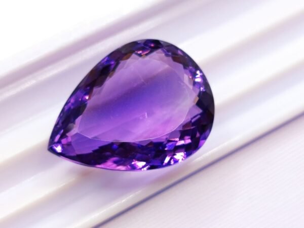 Améthyste 25.88 CT