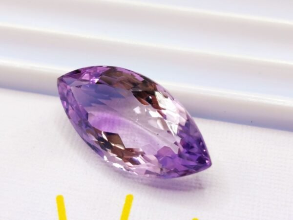 Améthyste 9.64 CT