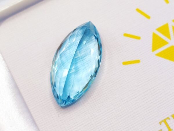 Topaze Bleue 15.99 CT