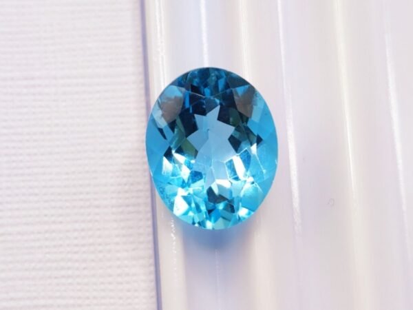 Topaze Bleue 4.02 CT