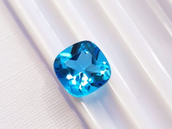 Topaze Bleue 3.30 CT