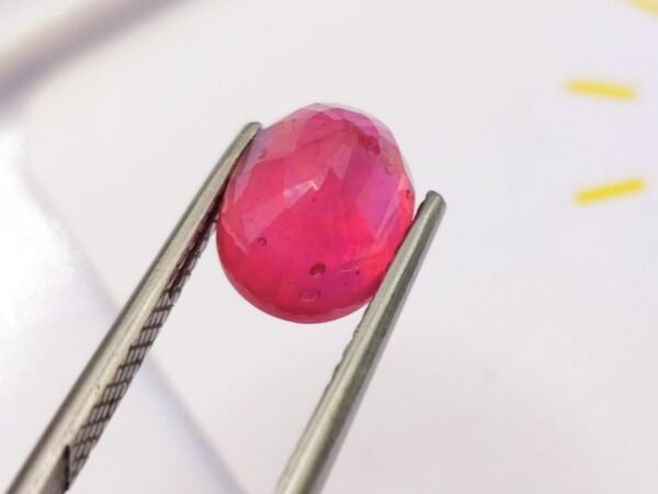 Rubis Traité 5.79 CT