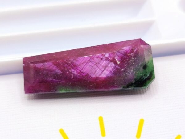 Rubis-Zoisite 14.51 CT