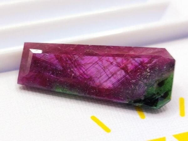 Rubis-Zoisite 14.51 CT