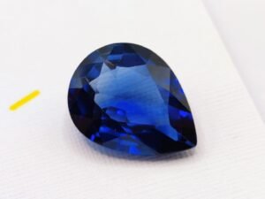 Saphir de Laboratoire 10.76 CT