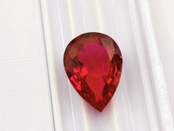 Rubis de Laboratoire 13.50 CT