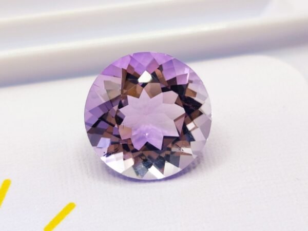 Améthyste Rose de France 6.57 CT