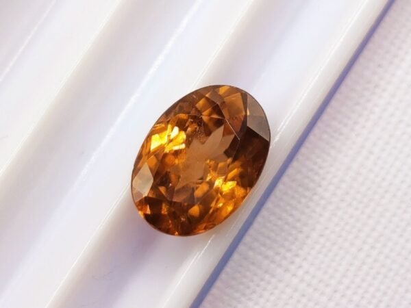 Zircon Cognac 3.01 CT