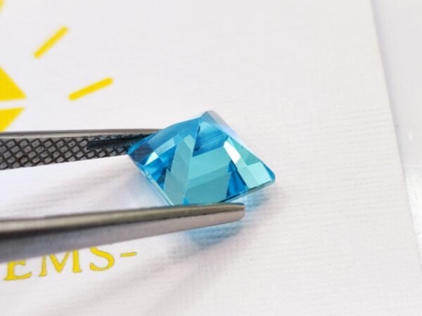 Topaze Bleue 5.01 CT