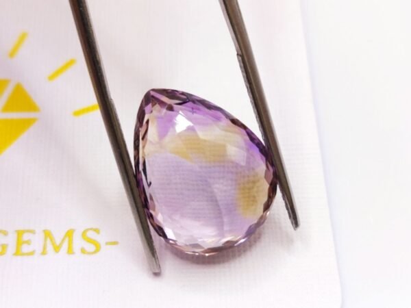 Amétrine 12.45 CT
