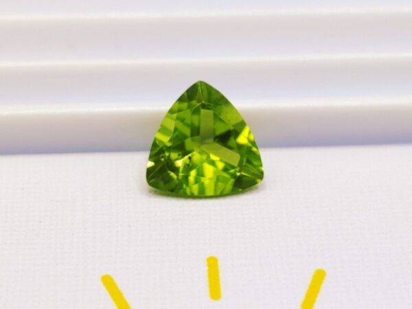 Péridot 2.14 CT