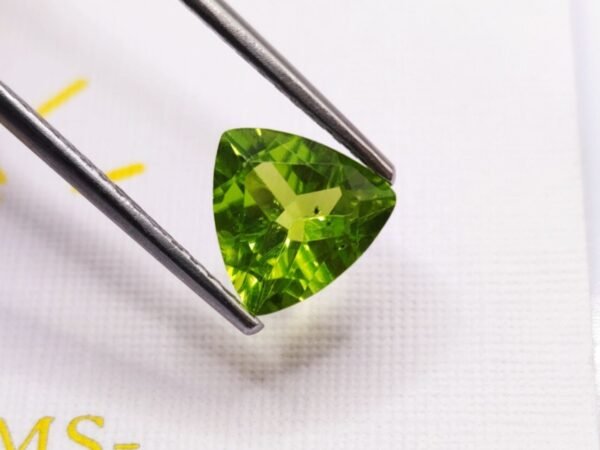Péridot 2.14 CT