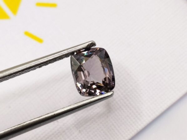 Spinelle 1.68 CT