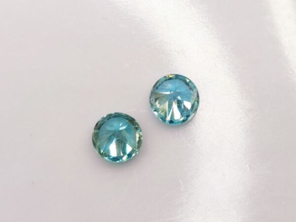 Zircon Bleu 1.56 CT