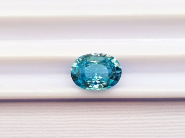 Zircon Bleu 1.72 CT