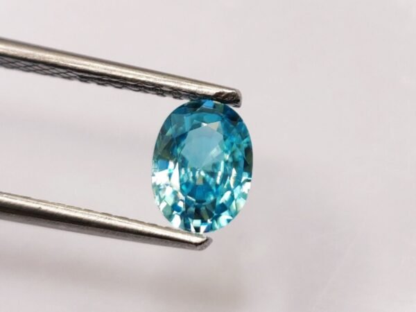 Zircon Bleu 1.72 CT