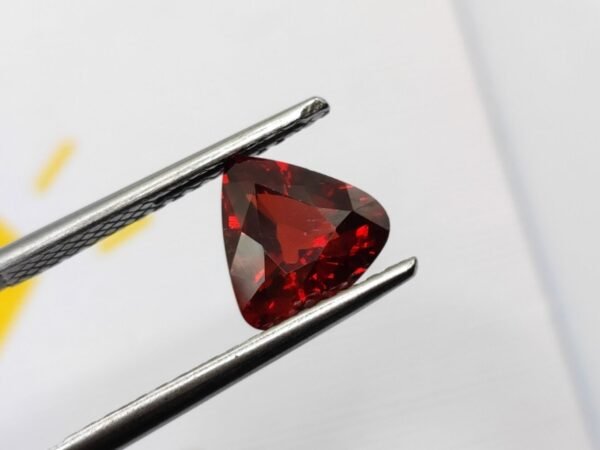 Grenat 2.65 CT