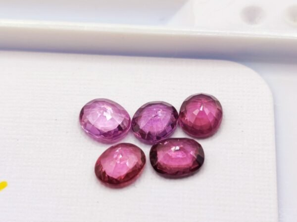 Rhodolite 2.97 CT