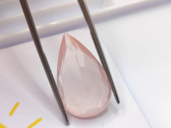 Quartz Rose 10.29 CT