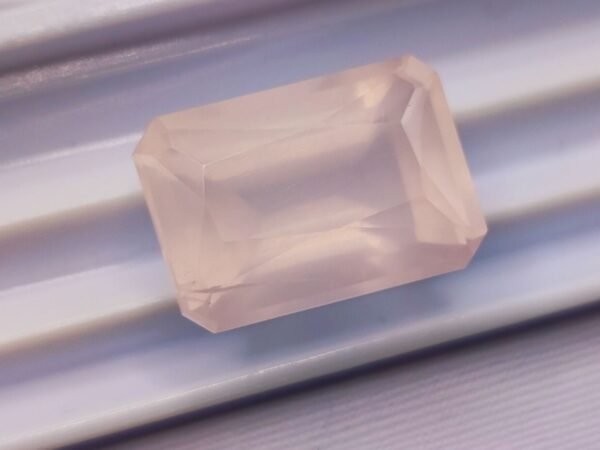 Quartz Rose 16.34 CT