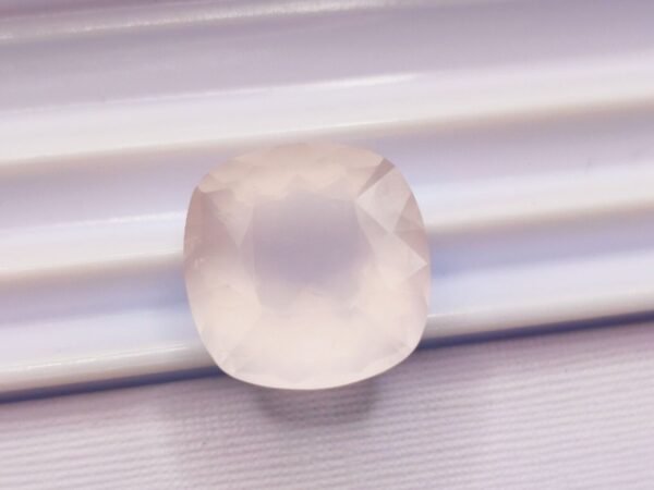 Quartz Rose 10.26 CT