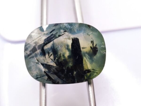 prehnite green cushion cut 18.54 carats