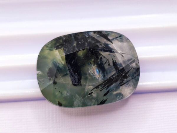 prehnite green cushion cut 18.54 carats