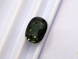 tourmaline green oval cut 3.08 carats