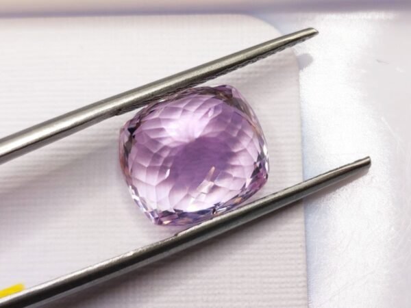 Kunzite 9.95 CT cushion cut pink transparent