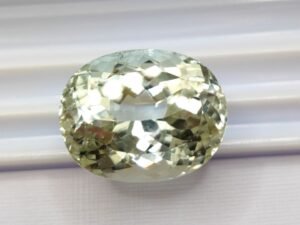 spodumene green oval cut 32.16 carats