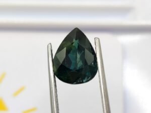 saphir blue green pear cut 5.20 carats