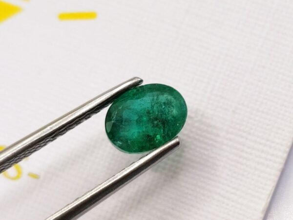 green emerald oval cut 1.47 carats