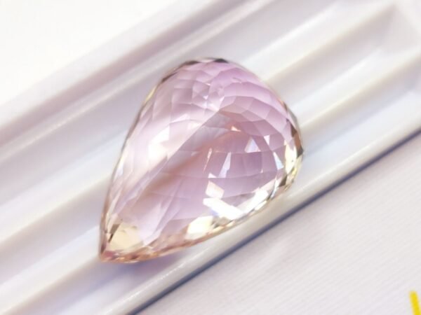Kunzite 42.30 CT pear cut rose gold