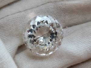 white quartz round cut 16.01 carats