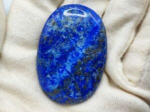 lapis lazuli blue cabochon cut 71.80 carats