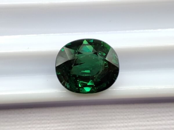 saphir blue green oval cut 2.24