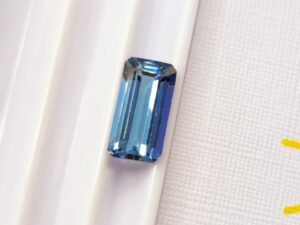 blue green tanzanite octogonal cut 2.20 carats
