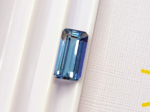 blue green tanzanite octogonal cut 2.20 carats