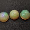 lot 3 opales nobles play of colors cabochon 3.10 carats