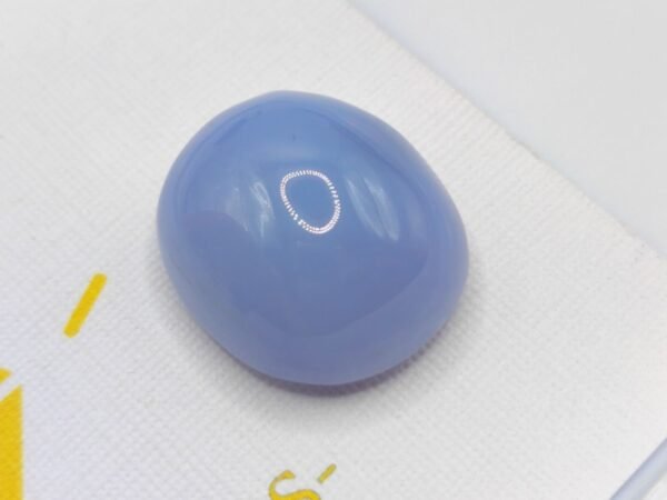calcédoine lavender cabochon cut 21.17 carats