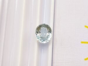aigue-marine light blue oval cut 2.10 carats