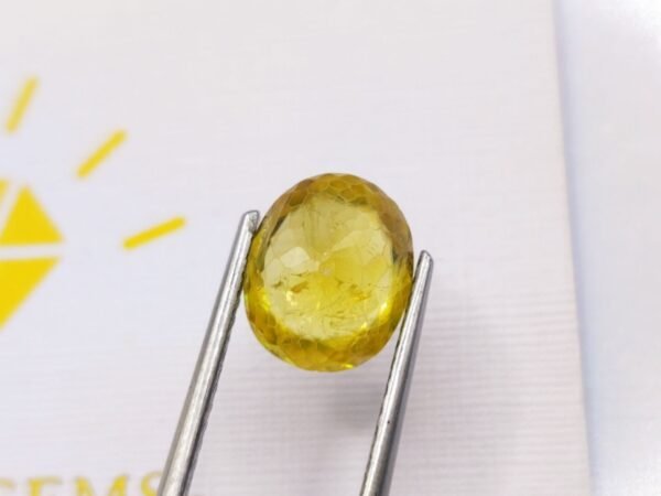 sphene yellow oval cut 4.08 carats