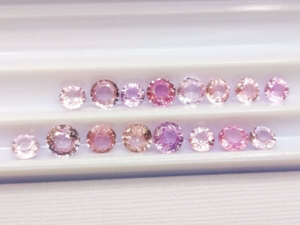 lot 16 saphirs rose round cut 3.92 carats
