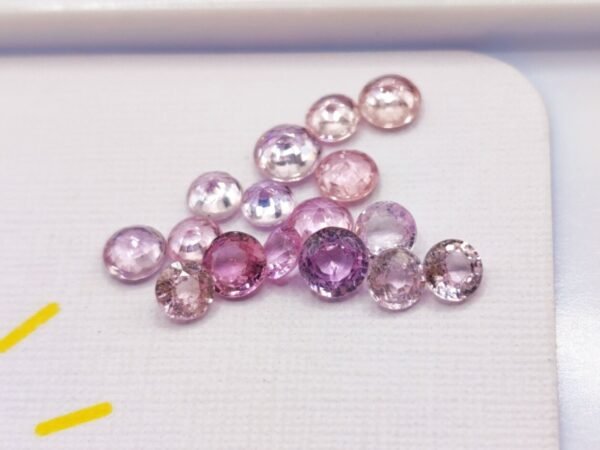lot 16 saphirs rose round cut 3.92 carats