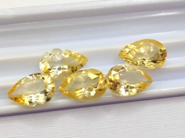 lot five yellow citrines pear cut 13.59 carats
