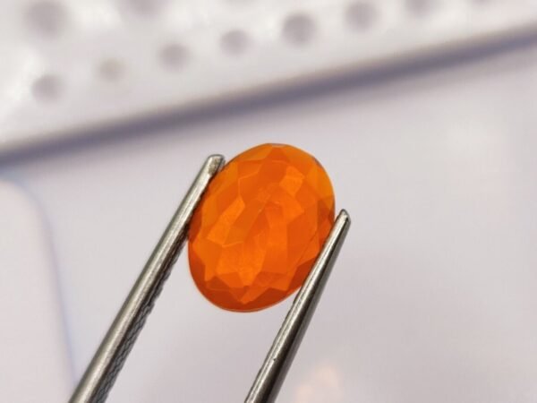 opale de feu orange oval cut 1.72 carats