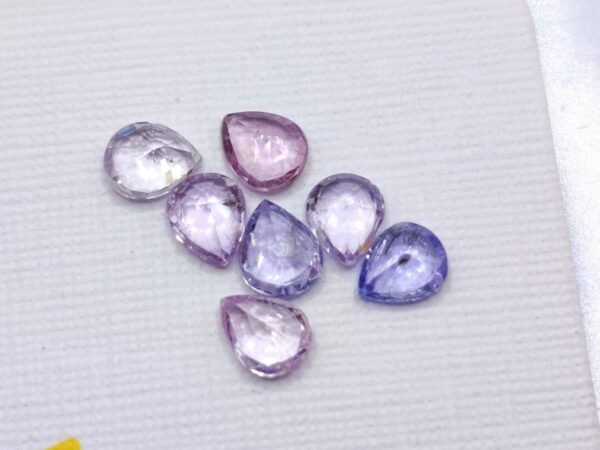 lot saphirs pear cut light blue, pink and purple 2.24 carats