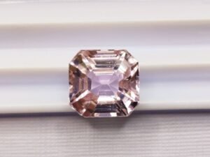 Kunizite pink transparent octogonal cut 6.02 carats